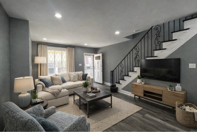 Photo - 1611 S Yewdall St House