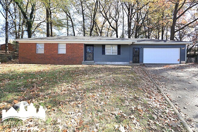 Building Photo - 3992 Cliffdale St
