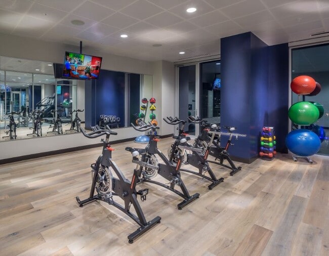 Photo - SoDo - Houston North Tower Apartments