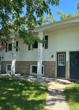 Building Photo - 1040 Bowerman Dr.