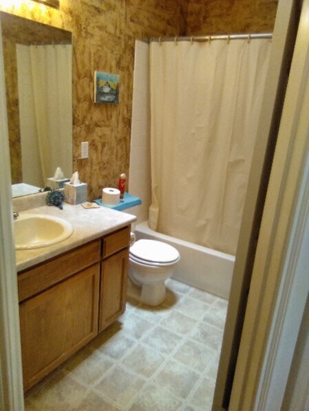 Building Photo - 5216 Coral Way