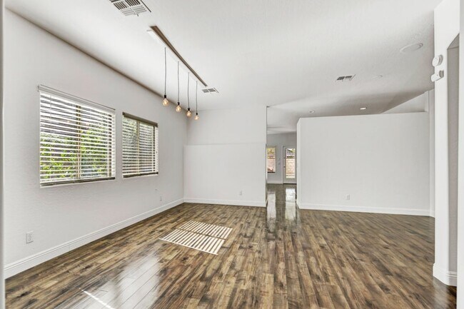 Foto del edificio - 2515 W Preserve Way