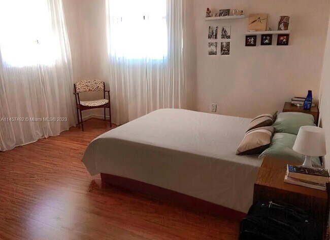 Foto del edificio - 101 Ocean Ln Dr