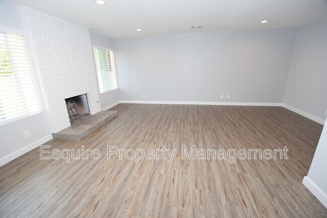 Foto del edificio - 3611 Ketch Ave