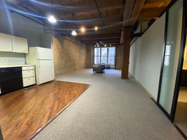Building Photo - 540 N Lake Shore Dr