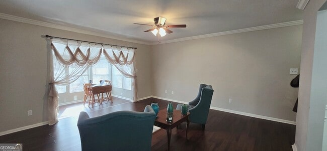 Building Photo - 5151 Roswell Rd