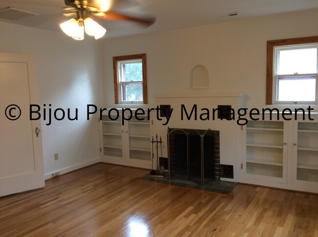 Building Photo - Nice four bedroom, two bath home