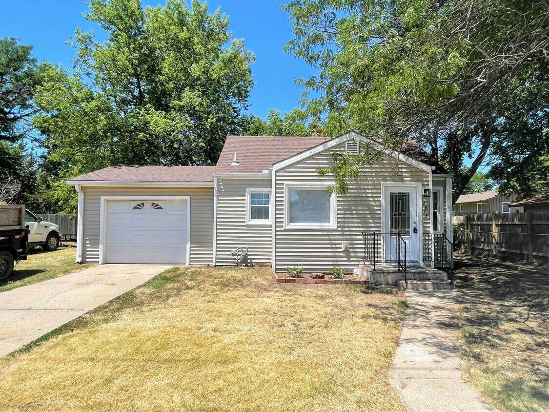 Foto principal - Nice 4 bedroom Home