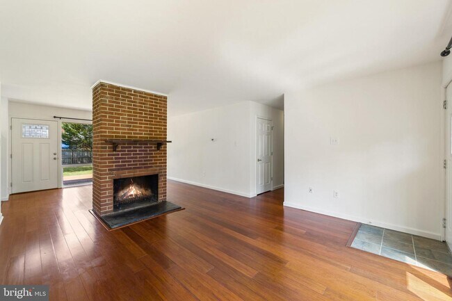 Foto del edificio - 7406 Blackford St