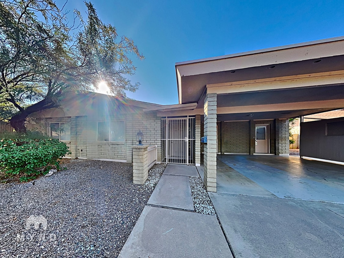 Primary Photo - 2009 W Newcastle Cir