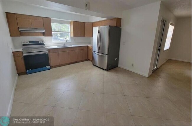Foto del edificio - 8071 NW 44th Ct