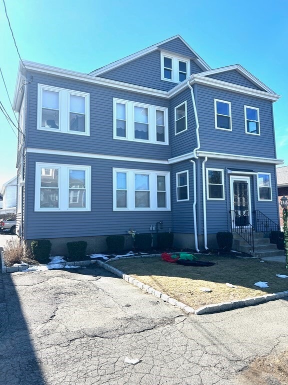 15 Woodrow Ave Unit 15, Newton, MA 02460 Apartments in Newton, MA