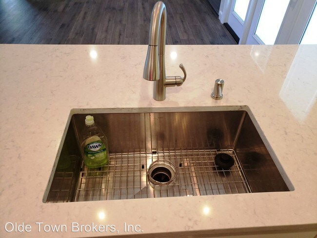 Foto del edificio - 3 br, 2 bath House - 3632 Finch Street