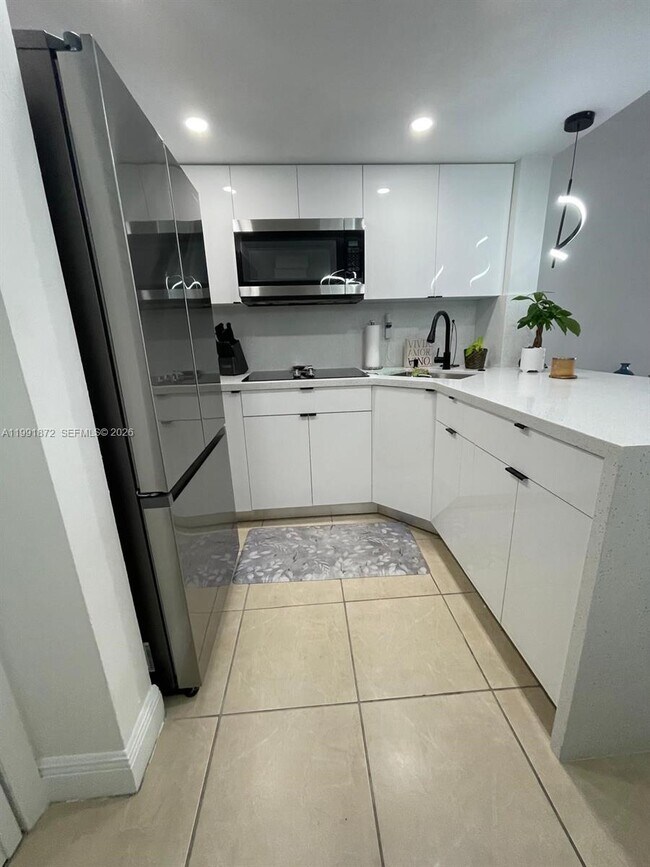 Foto del edificio - 8675 NW 5th Terrace