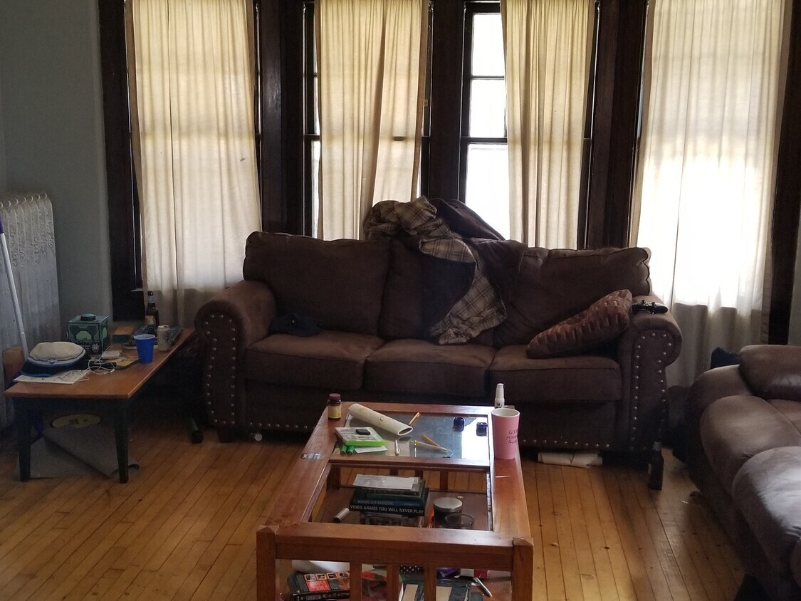 Foto principal - 2963 N Maryland Ave