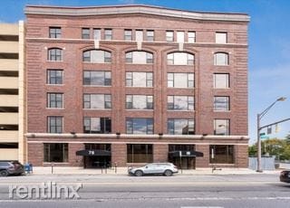 Building Photo - 1 br, 2 bath House - 78 E Chestnut St Apt 606