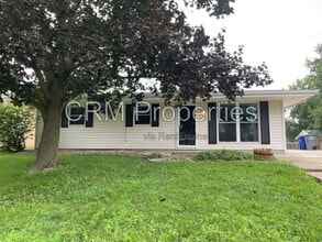 Building Photo - 700 Maumee Dr
