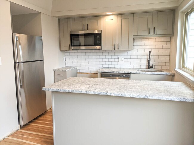 Open Kitchen - 996 H Chatham Lane