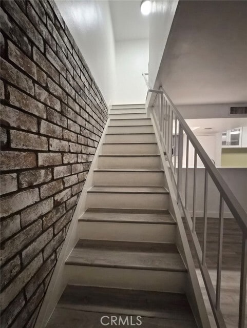 Foto del edificio - 1301 W 8th St