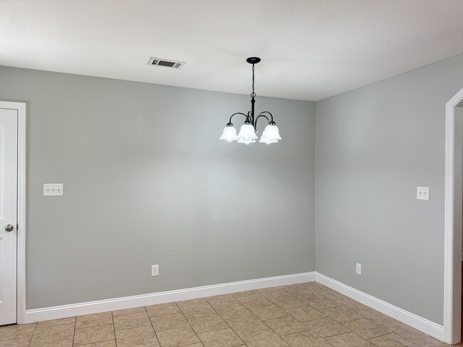 Building Photo - 5248 Greyfield Cir