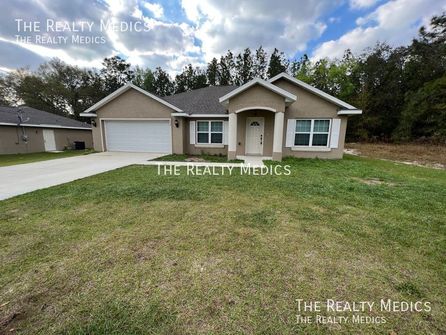 Primary Photo - Amazing 3 BD/2BA Home in Ocklawaha!!