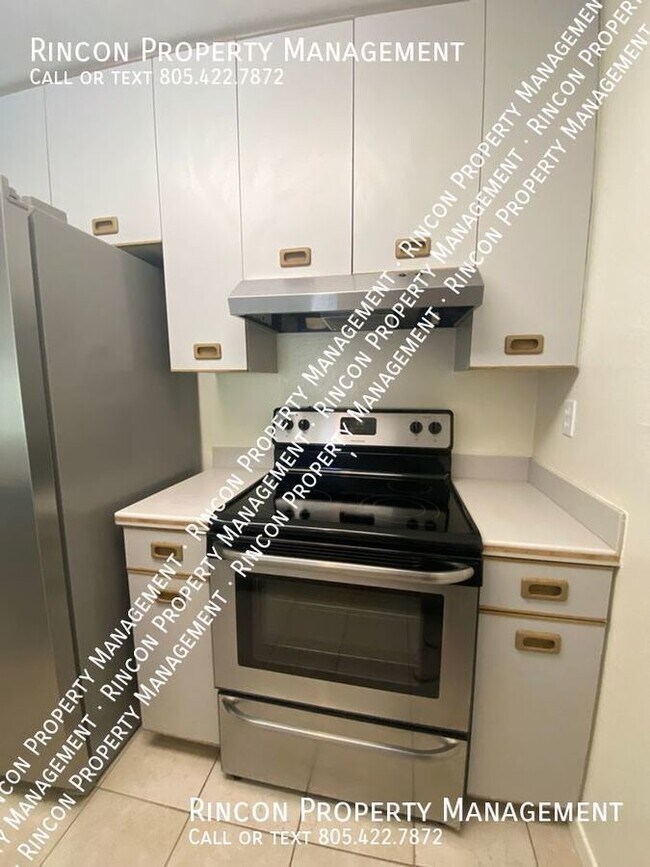 Building Photo - * Ocean View Surfside Condo *2 Bedrooms, 1...