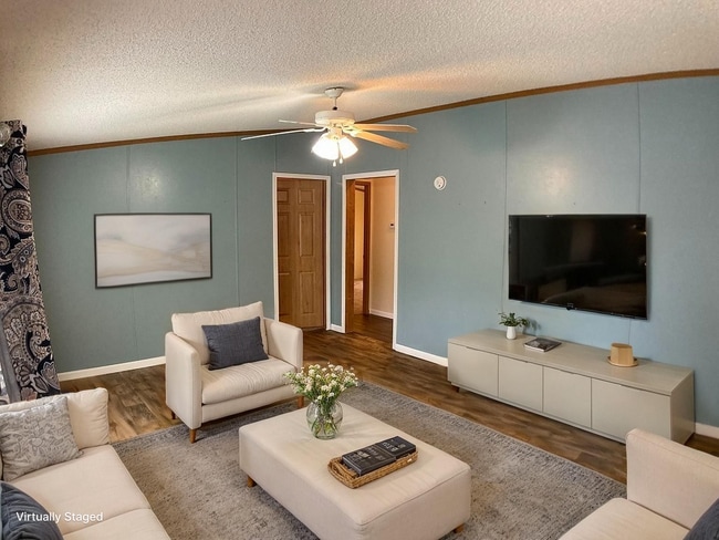 Building Photo - 605 Rio Grande Dr