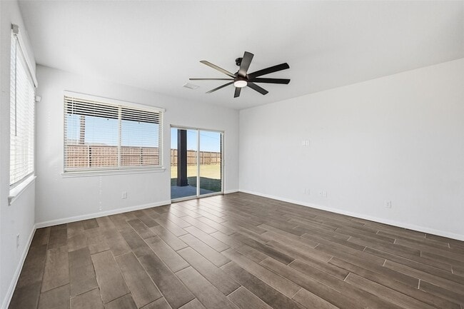 Building Photo - 804 Saratoga Rd