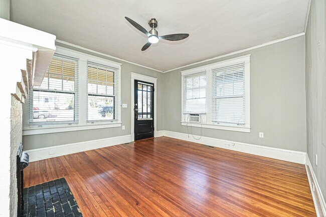 Building Photo - 1504 Nassau Blvd