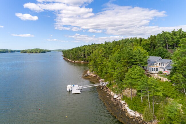 Building Photo - 93 Abbot Cove Rd