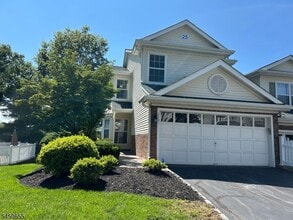 Building Photo - 2501 Vantage Ct