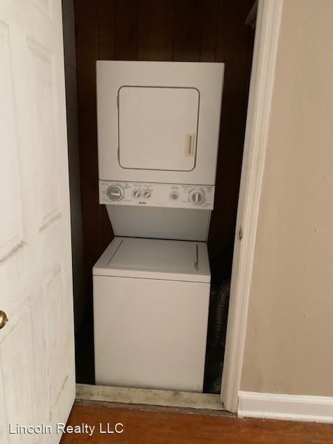 Foto del edificio - 1 br, 1 bath House - 123 1/2 W. Cranford Ave.