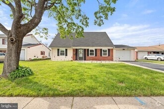 Building Photo - 35 Mullshire Ln