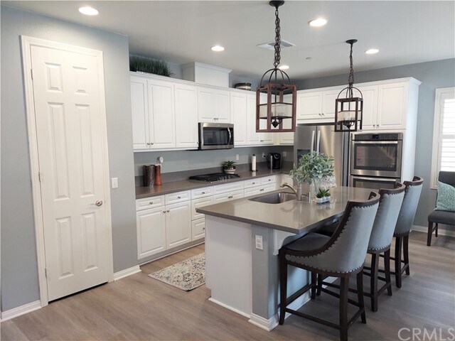 Foto del edificio - 40521 Calla Lilly St