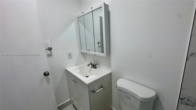 Foto del edificio - 2731 NW 100th St