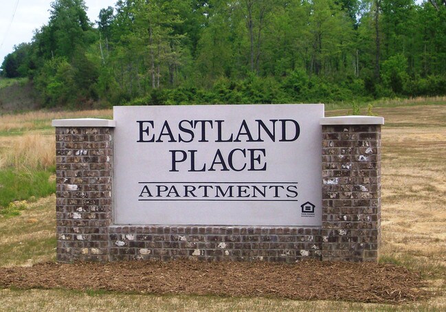 Foto del edificio - Eastland Place Apartments