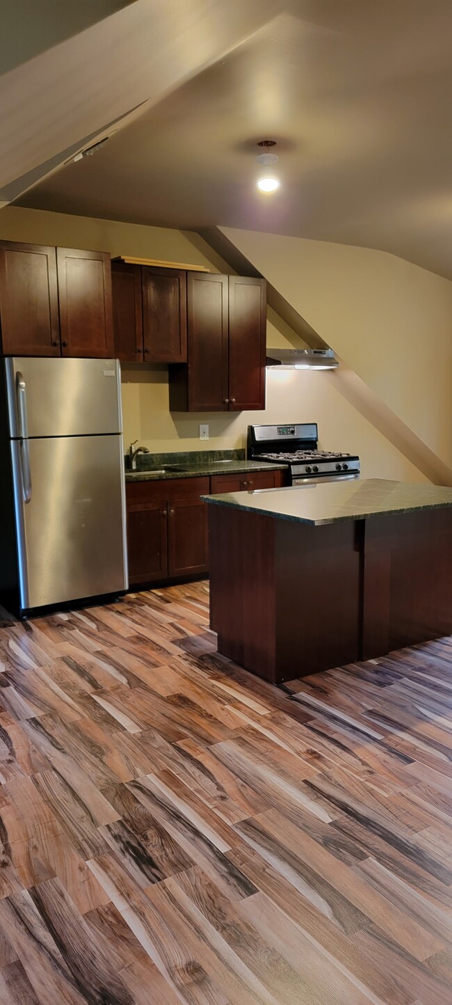 Kitchen - 112 Tyler Dr
