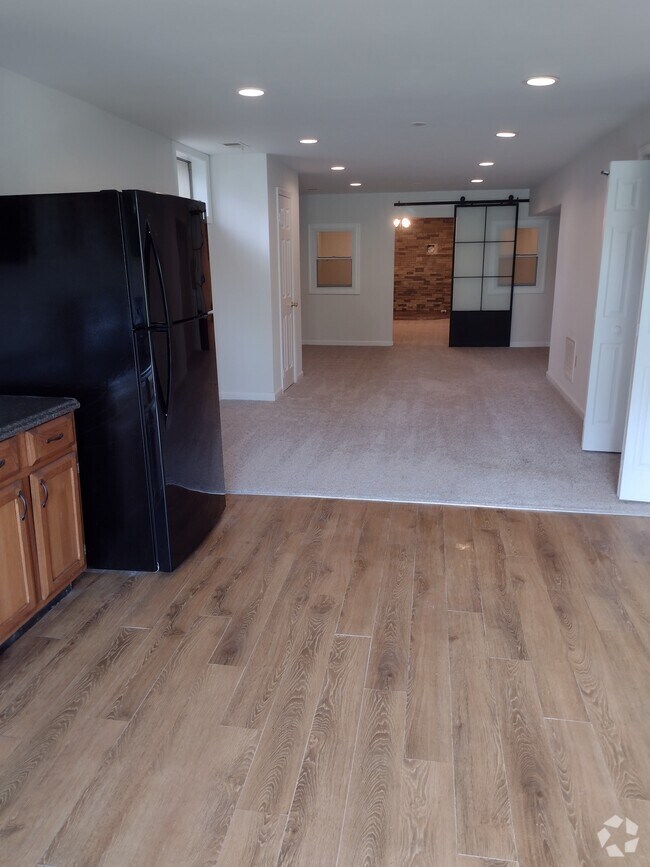 Apartments for rent near Brighton Dam's Azalea Garden in Brookeville