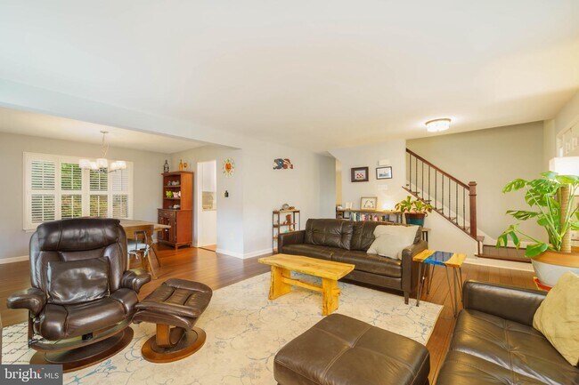 Foto del edificio - 6224 Capella Ave