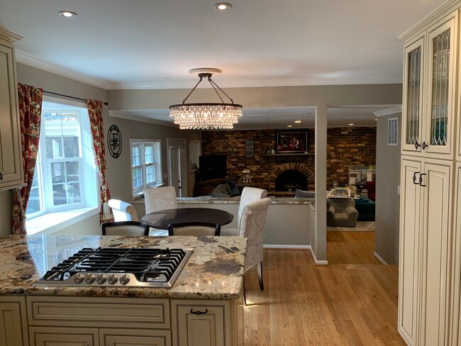 Foto del edificio - 5102 Pheasant Ridge Rd