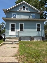 Building Photo - 406 W Park Ave