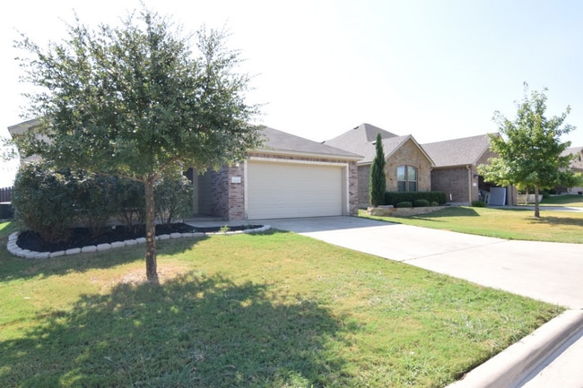 Building Photo - 6005 Fair Hill Dr