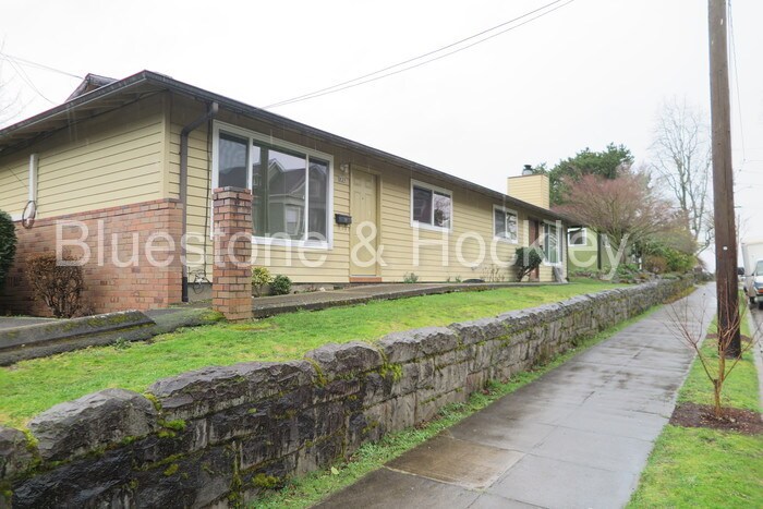 Foto principal - 821 SE 58th Ave