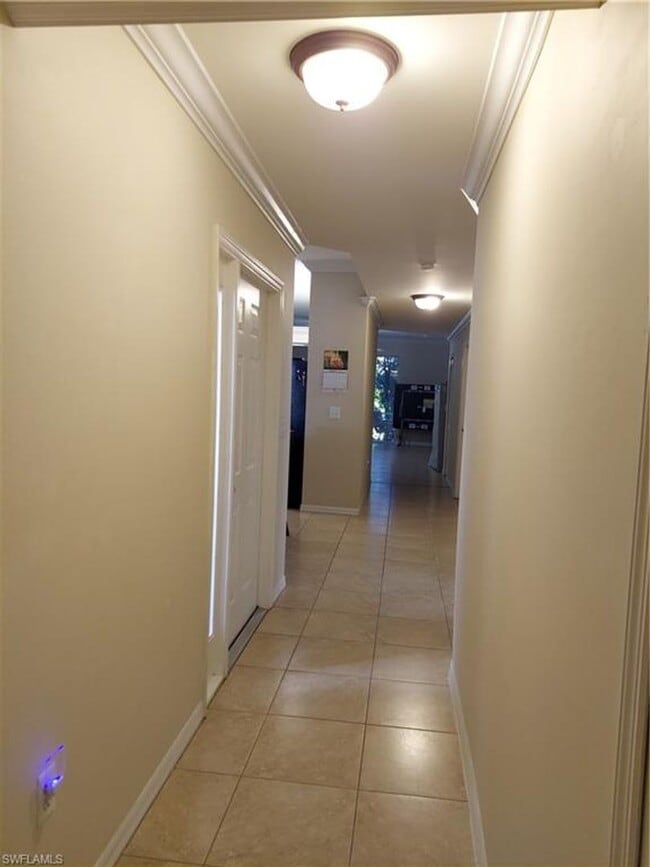 Foto del edificio - 517 Robin Hood Cir