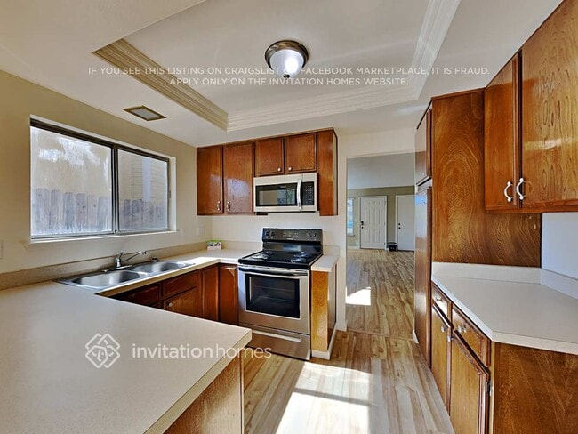 Building Photo - 137 Catalpa Ln