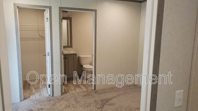 Building Photo - 120 Terry Blvd