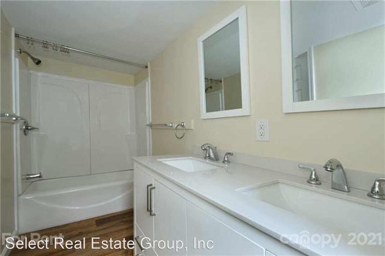 Building Photo - 3 br, 2 bath House - 111 Nicole Road