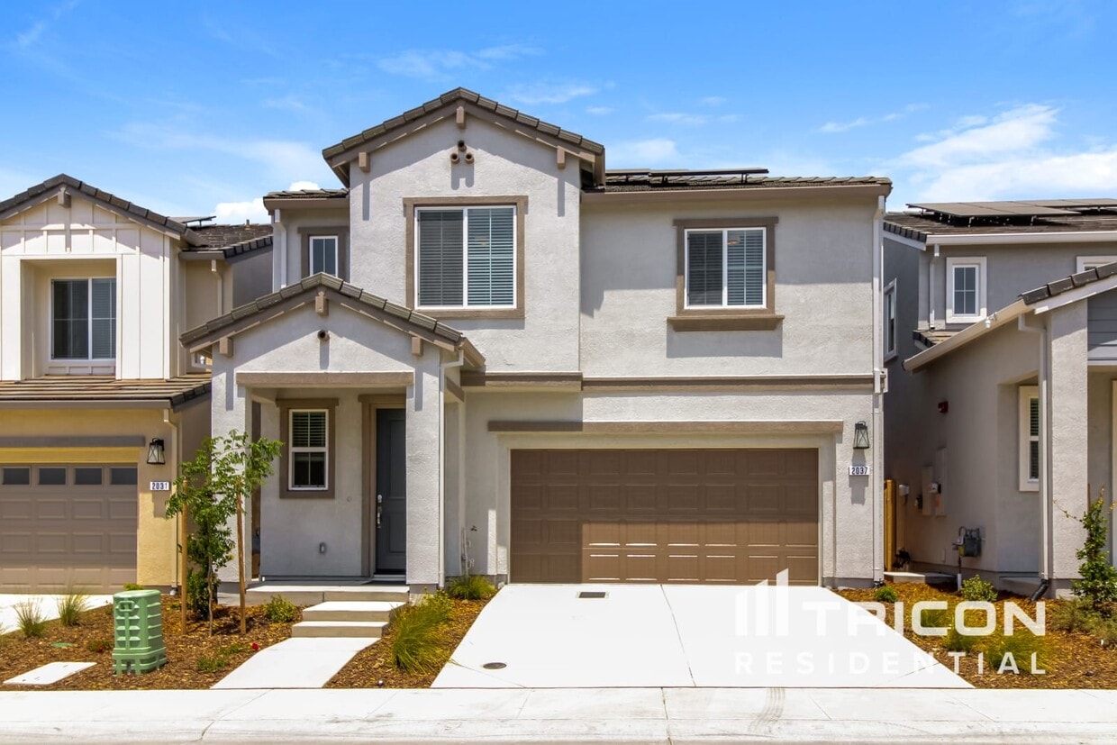 Primary Photo - 2037 Comstock Lane Lincoln CA