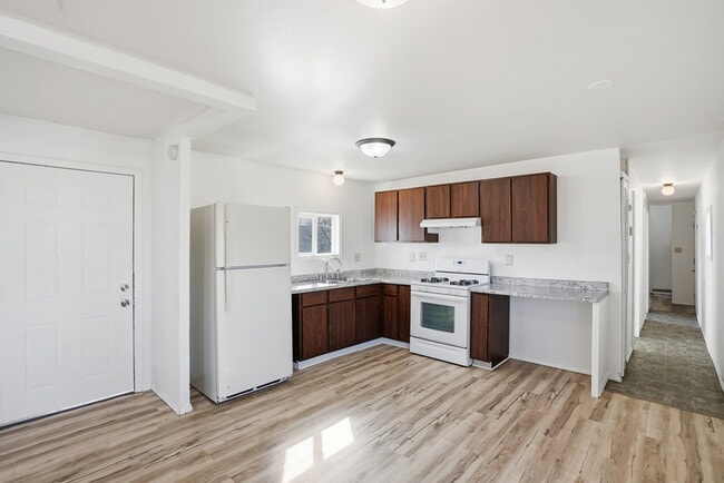 Building Photo - 107 Gumbo Dr