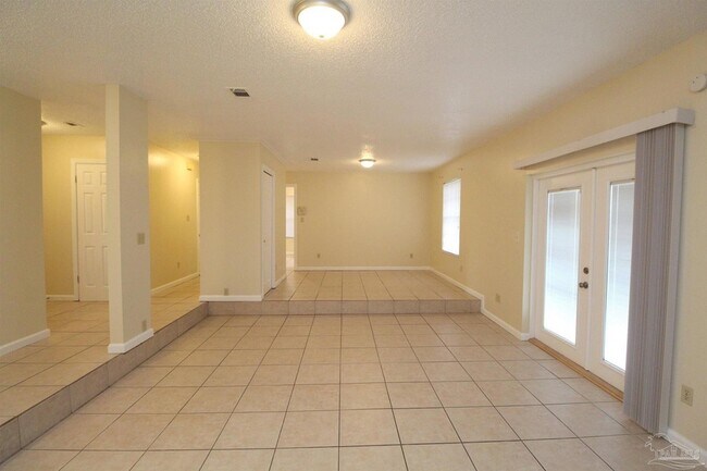 Foto del edificio - 7859 Bay Meadows Dr